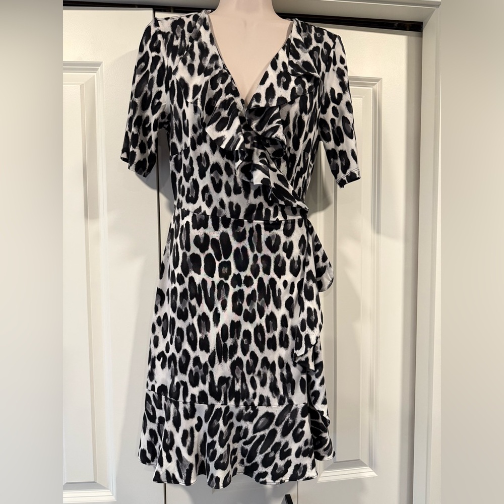 The Limited animal print wrap dress XS ruffle - Picture 1 of 4